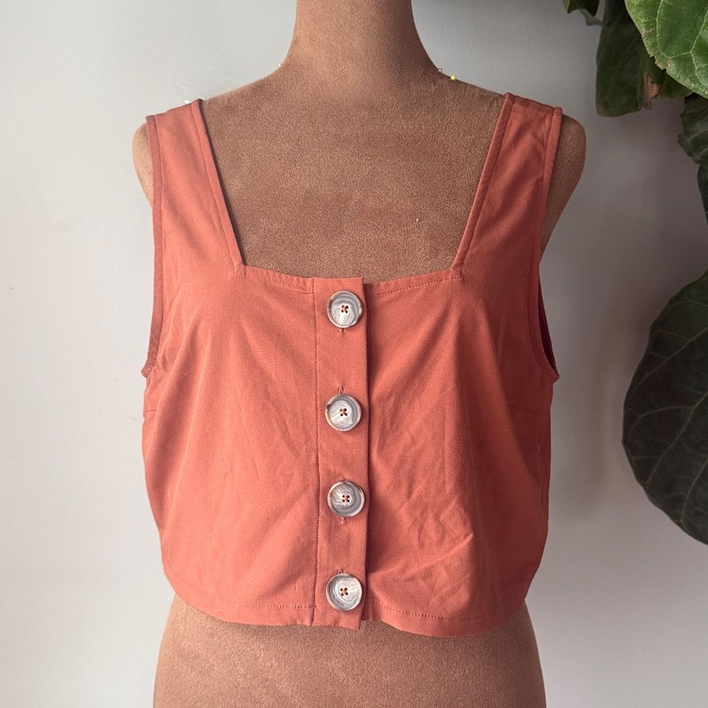 Wayre Square Neck Cropped Button Front Tank Clay